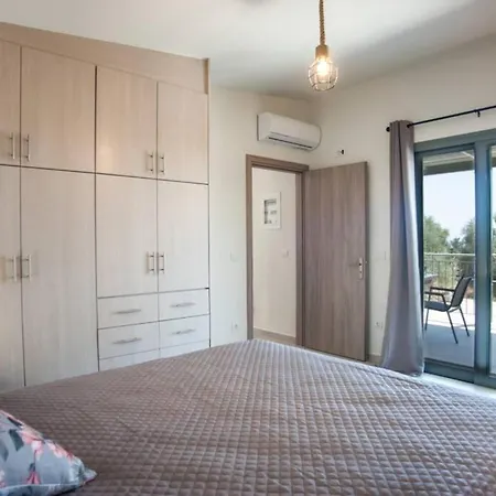 Afrato Calma In Trapezaki-private Pool -2 Br Трапезаки