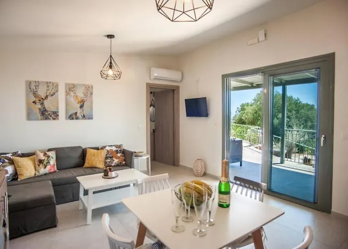Afrato Calma In Trapezaki-private Pool -2 Br *
