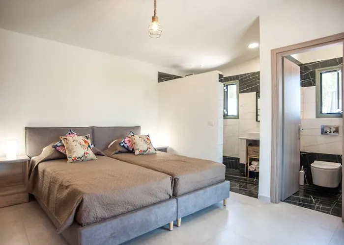 Afrato Calma In Trapezaki-private Pool -2 Br Villa