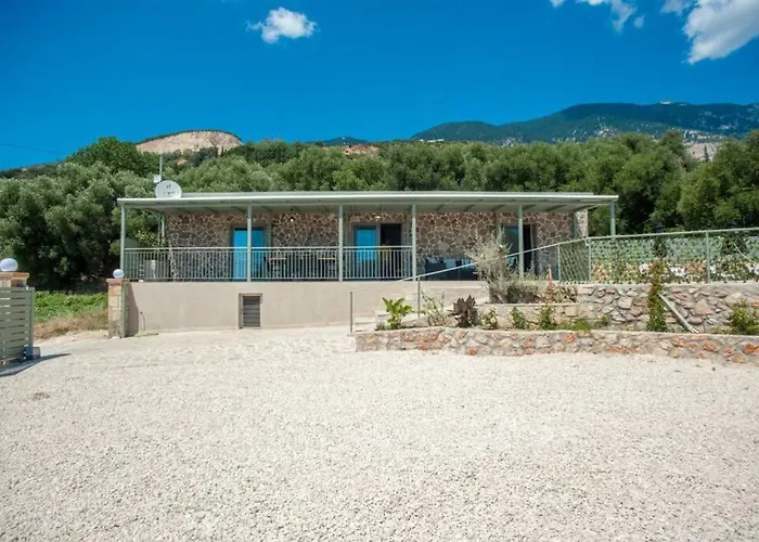 Afrato Calma In Trapezaki-private Pool -2 Br Trapezaki (Kefalonia)